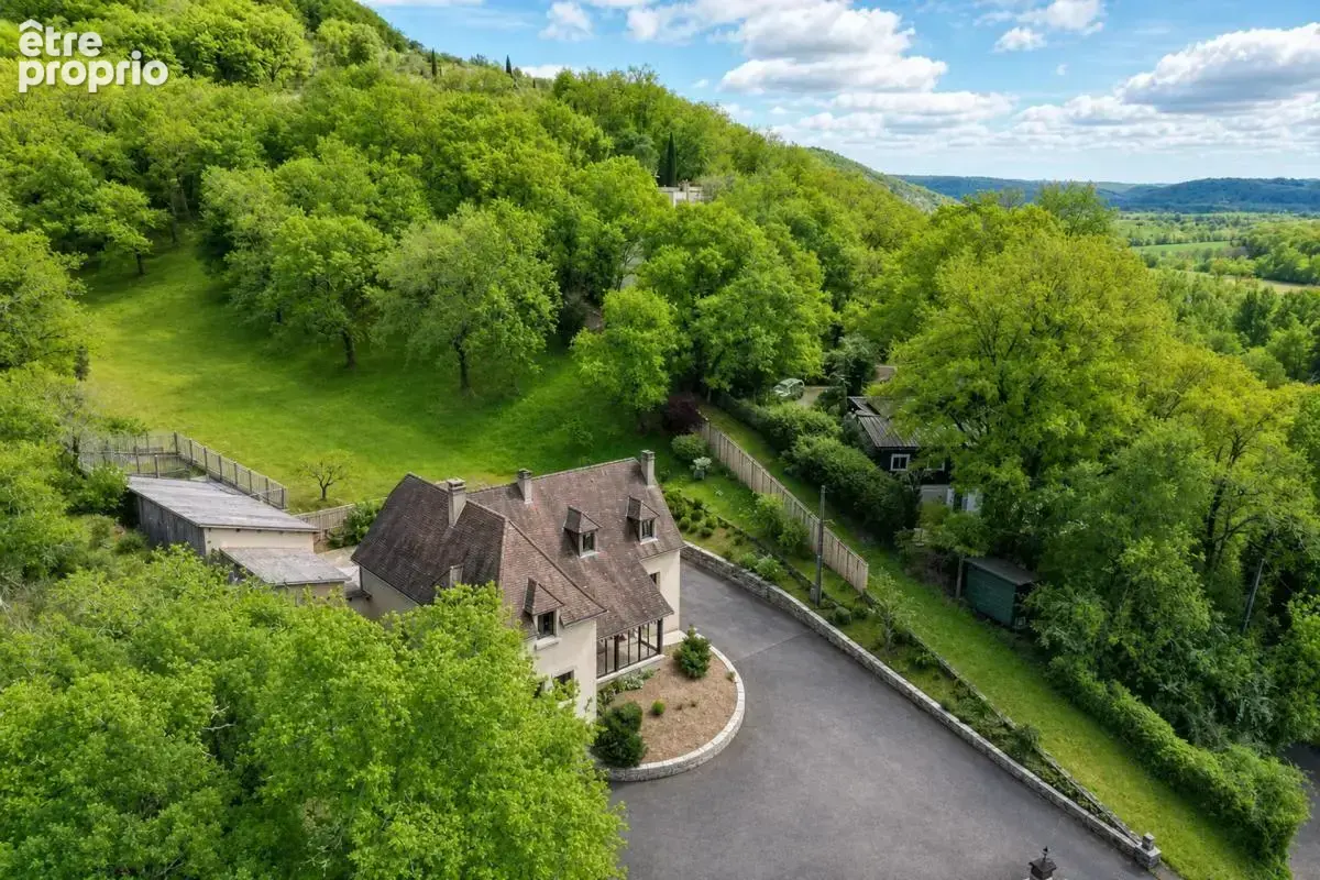 Maison spacieuse et rénovée de 291m² à Souillac - photo 7