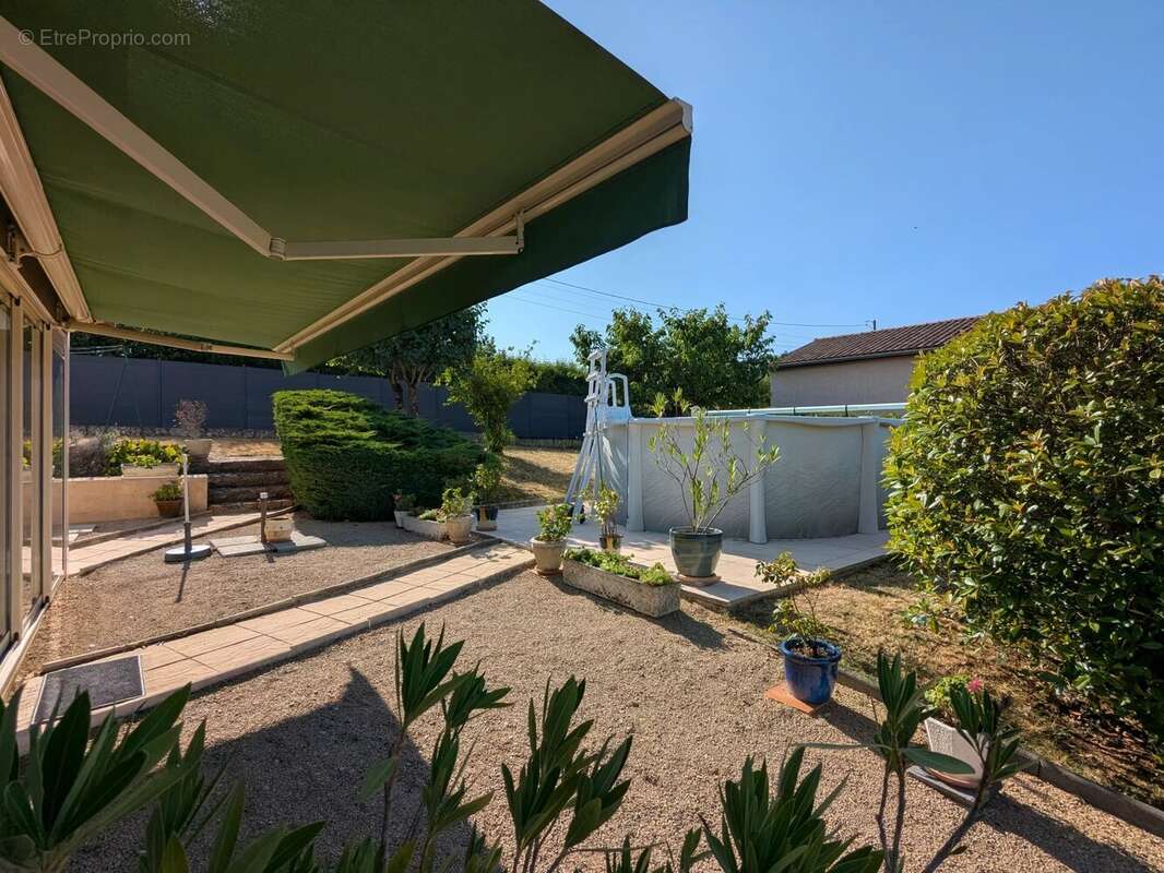 Maison 127 m² à Hurigny  - photo 11