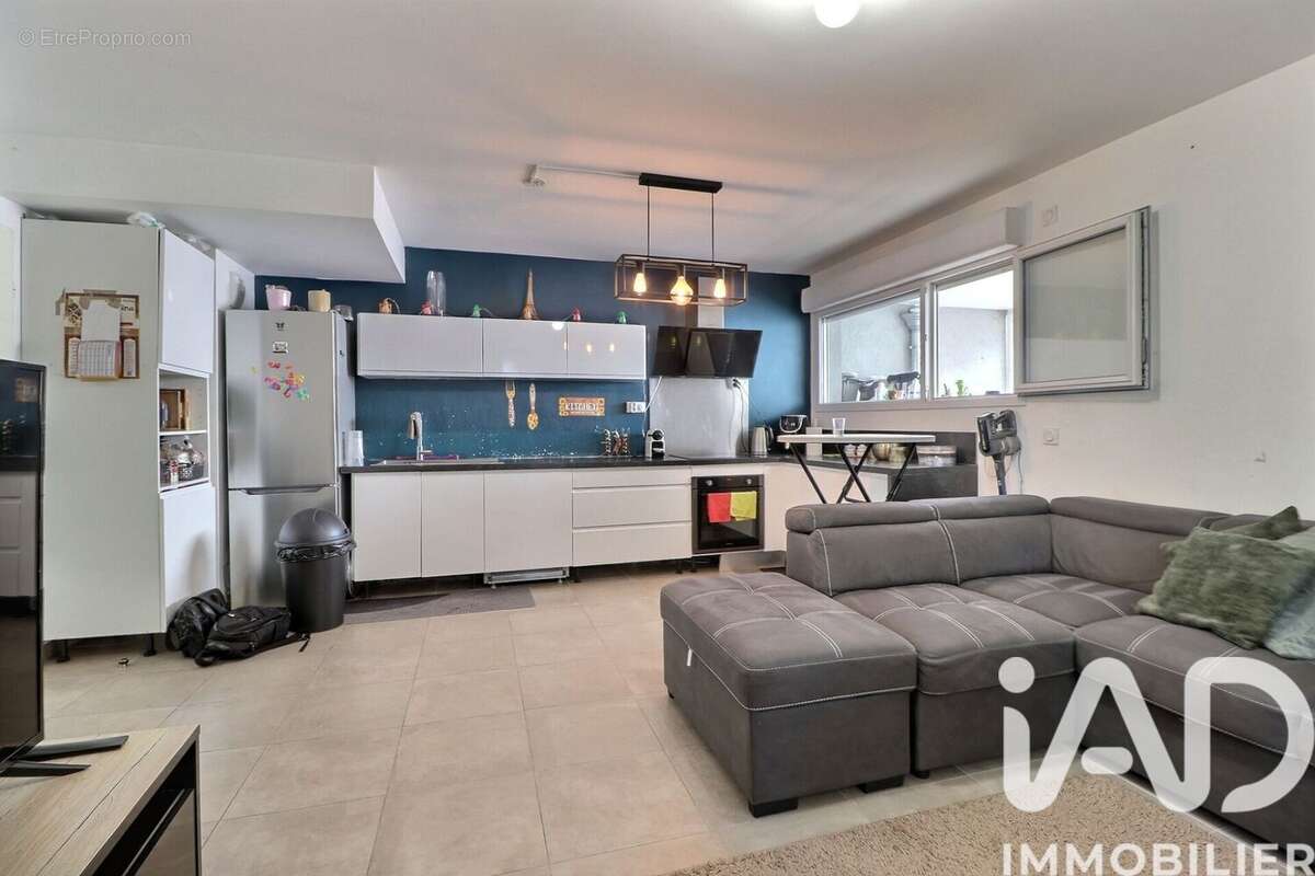 Photo 2 - Appartement à MARSEILLE-4E