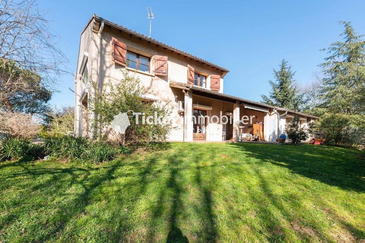 Maison à CORNEBARRIEU