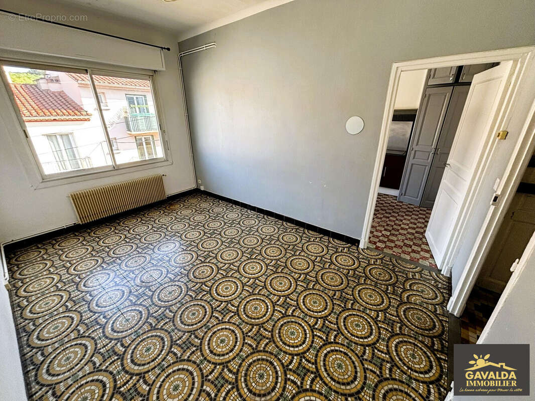 T2 libre : Séjour - Appartement à PERPIGNAN