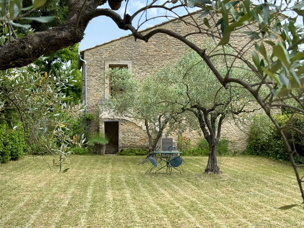 Maison à VAISON-LA-ROMAINE
