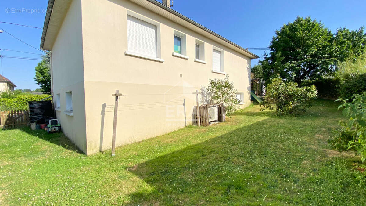 Maison à NUILLE-SUR-VICOIN