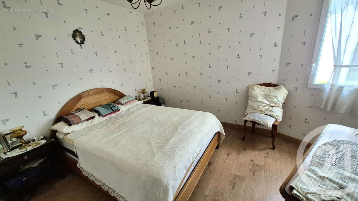 Appartement à FONTAINE