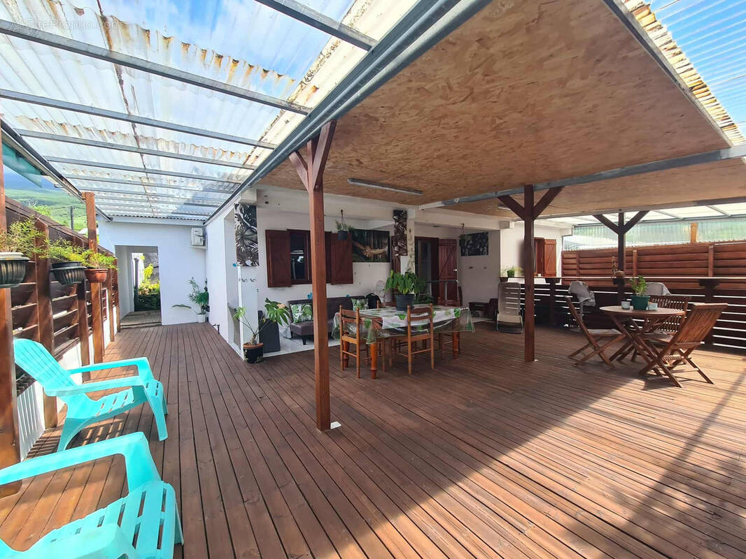 Maison à SAINT-PHILIPPE