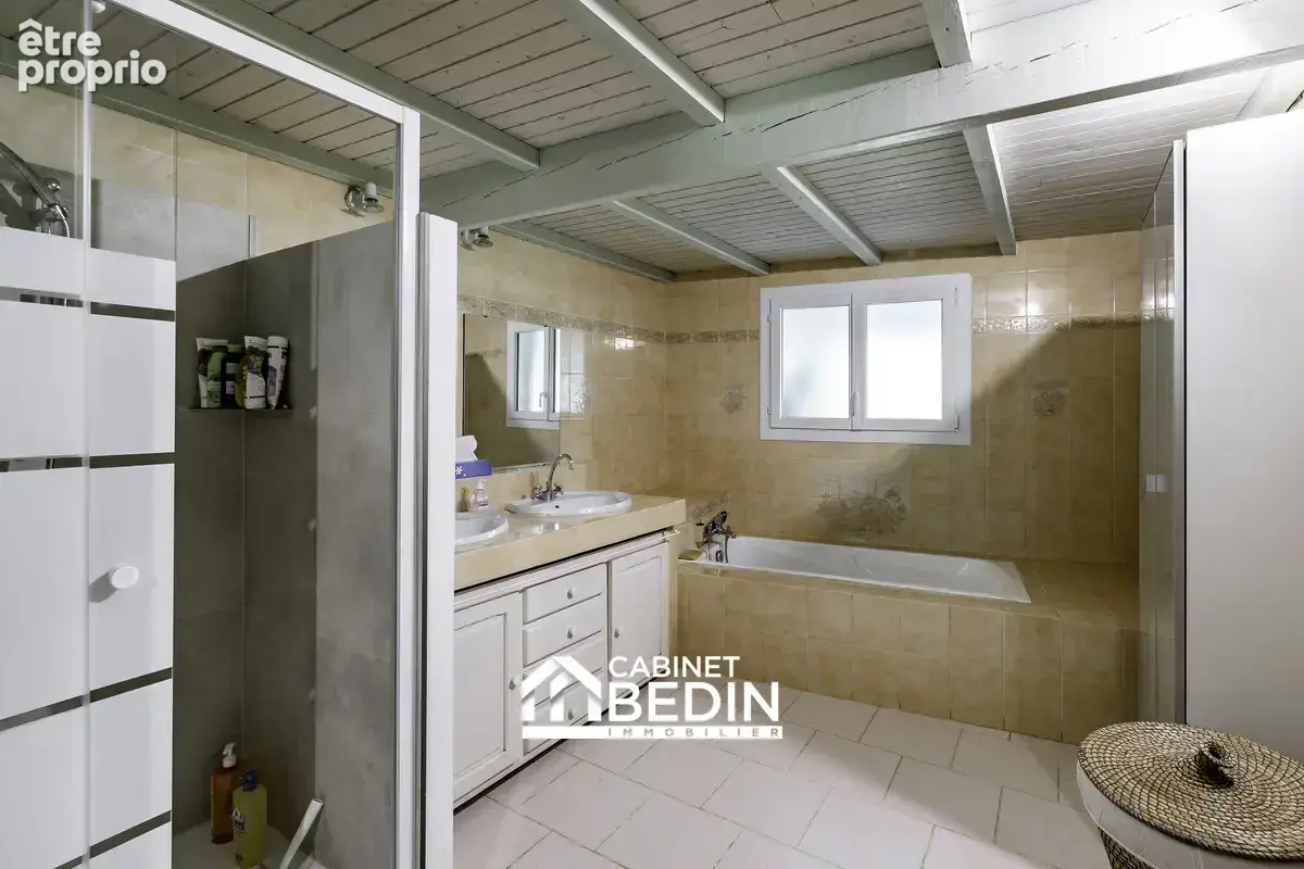 Maison 5 pièces 140 m² à vendre à Peujard (33240) - photo 8