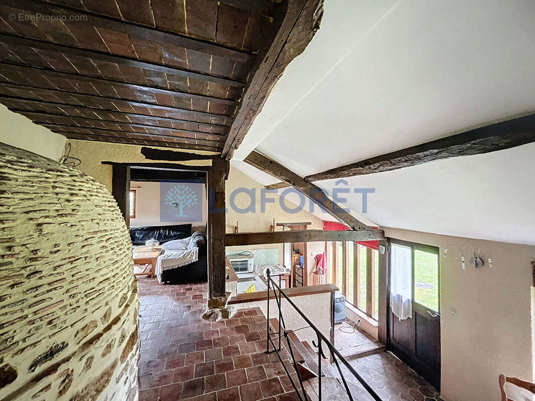 Maison à SAINT-OUEN-D'ATTEZ