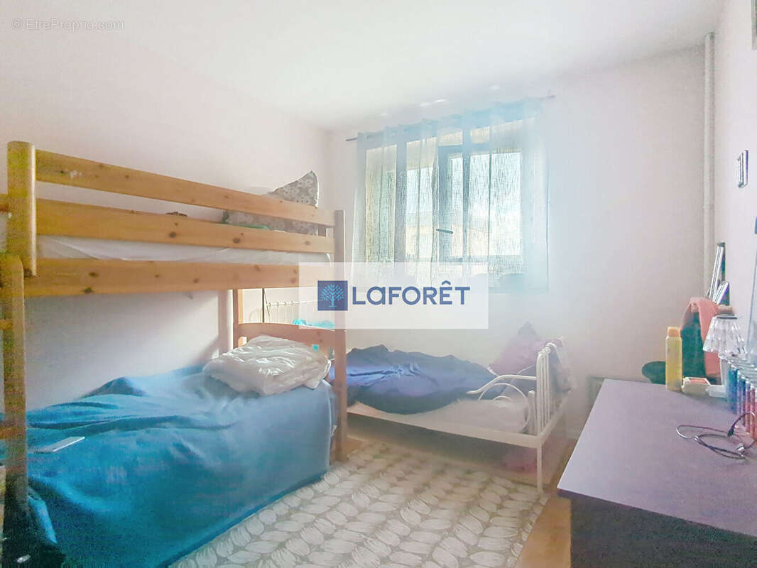 Appartement à SARTROUVILLE