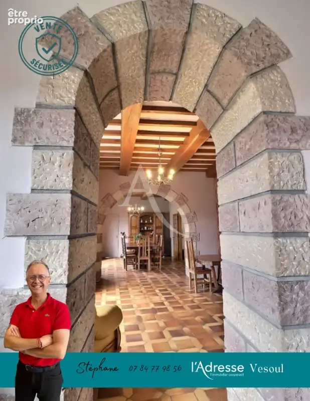 Maison mitoyenne de village avec 5 chambres et plus - photo 4
