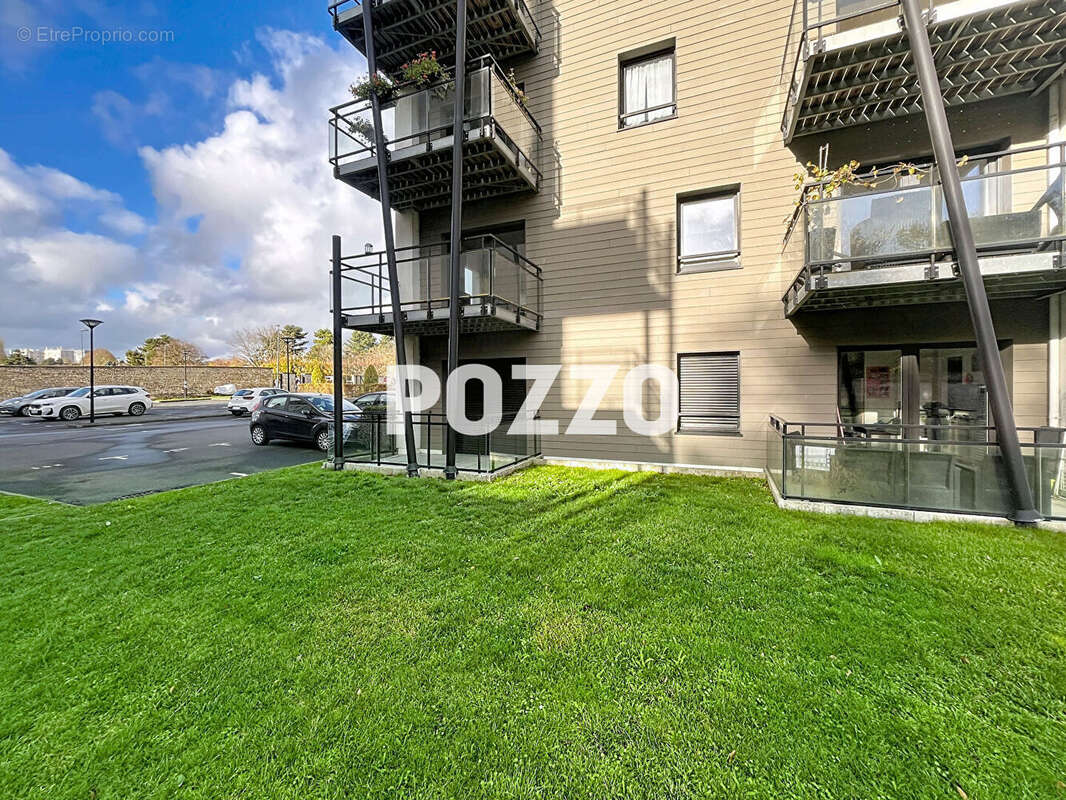 Appartement à HEROUVILLE-SAINT-CLAIR