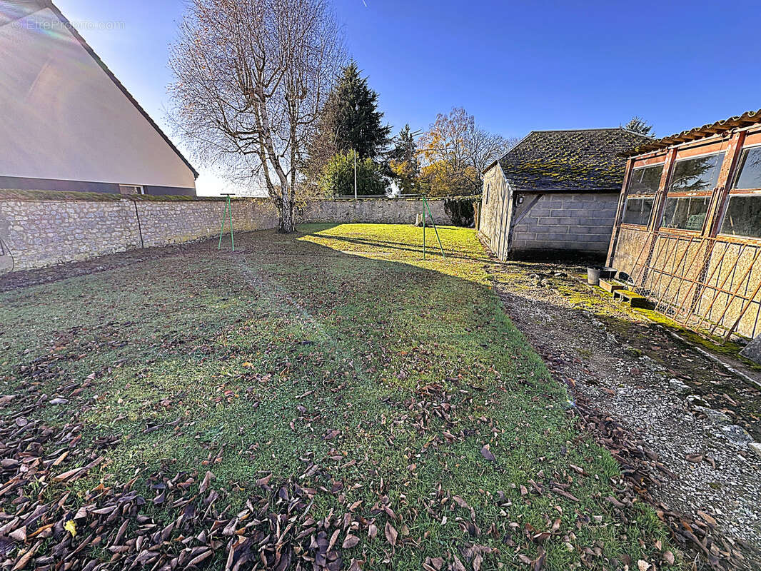 Maison à BEAUVILLIERS