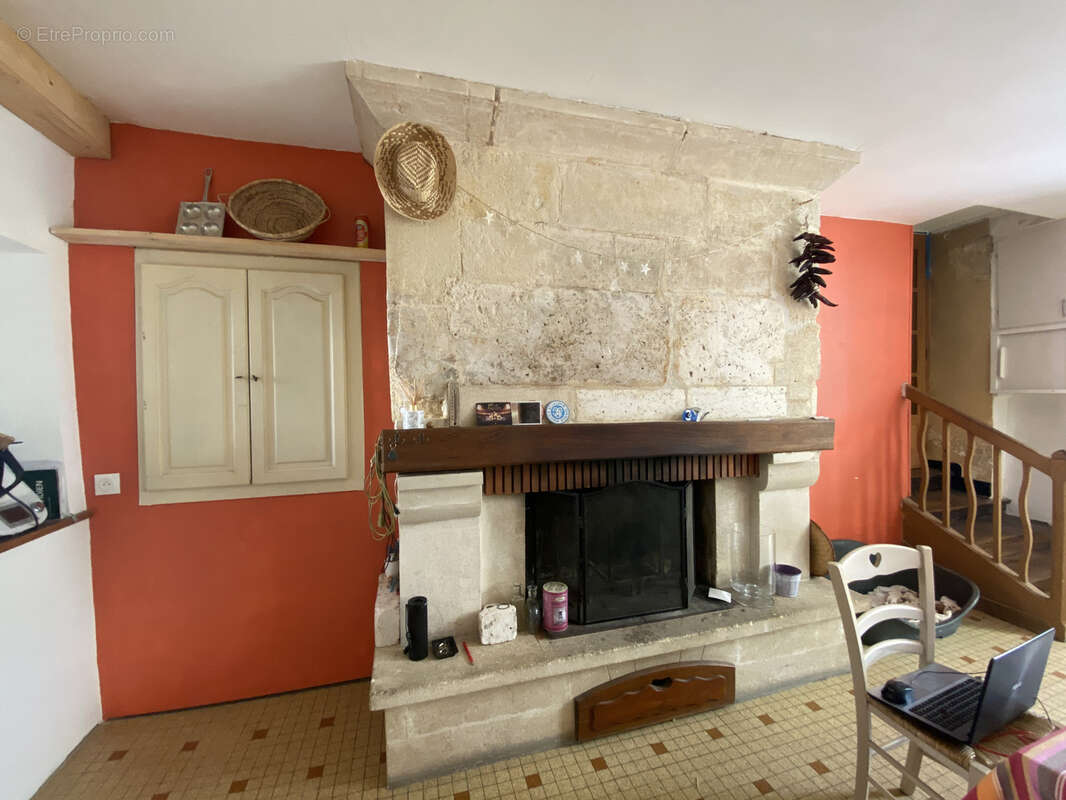 Maison à ROULLET-SAINT-ESTEPHE