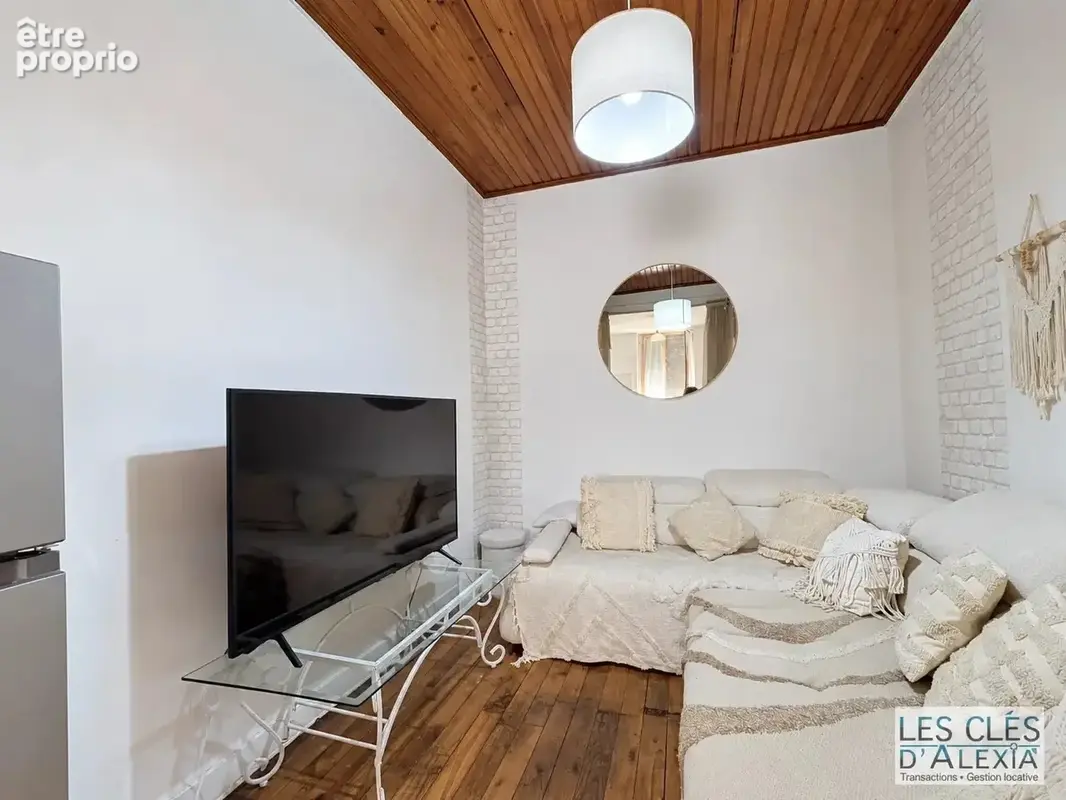 Villeurbanne – t3  de 62,36 m² - traversant avec vue dégagée - photo 4