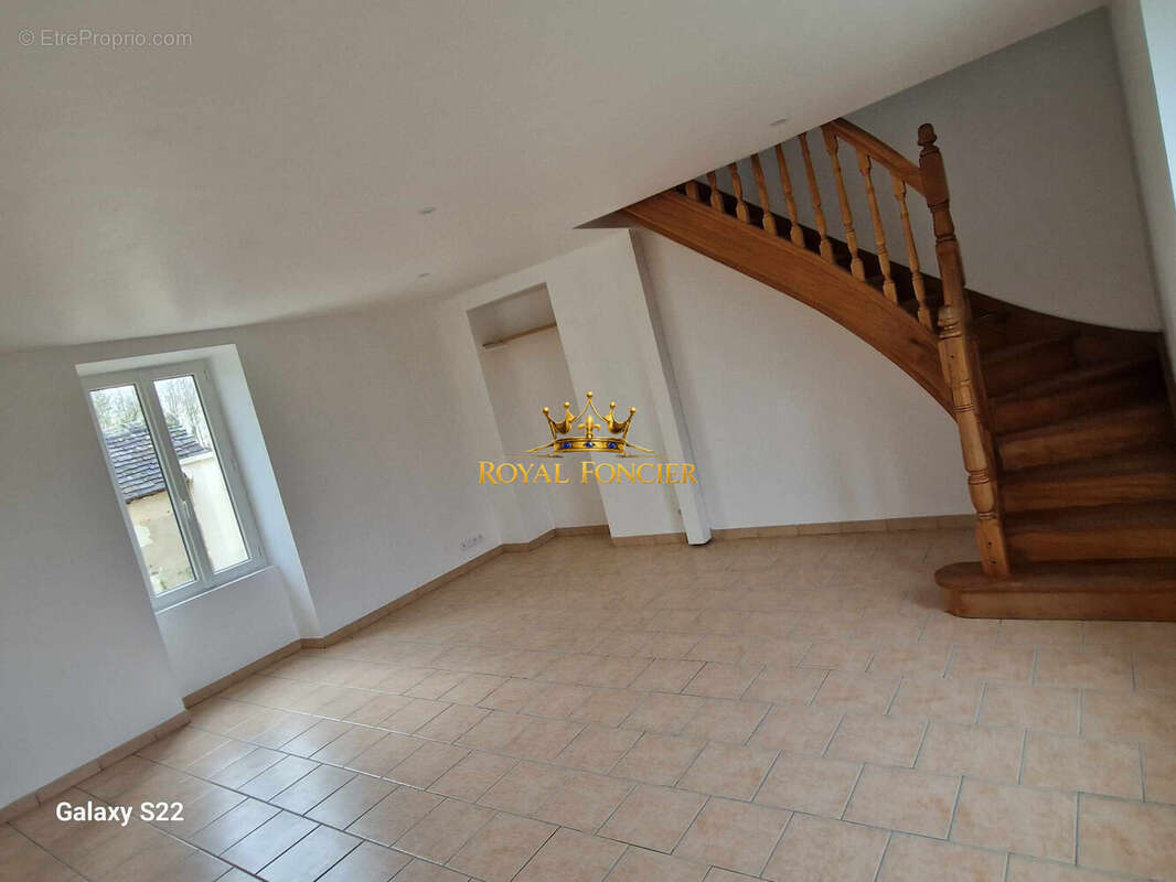 Maison 105 m² à Yzeures-Sur-Creuse  - photo 8