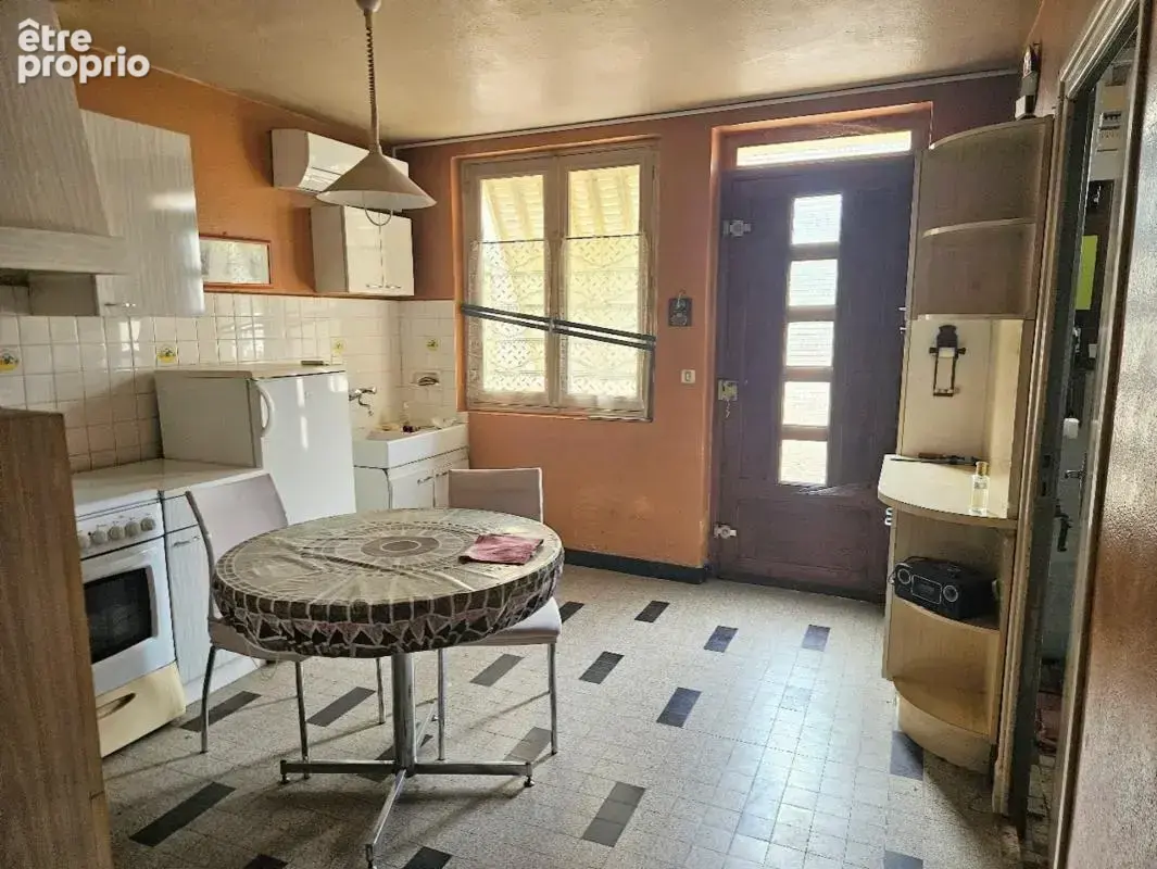 Maison à rénover – 2 chambres - Extérieurs - Garage - Pont-du-Château (63) - photo 9