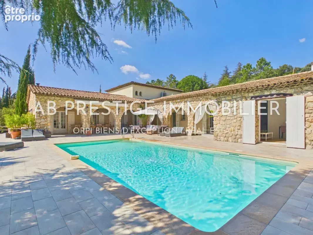 Propriété de charme - calme absolu - domaine rénové - piscine d'exception - idéal grande famille ou projets de chambres d'hôtes  - photo 1