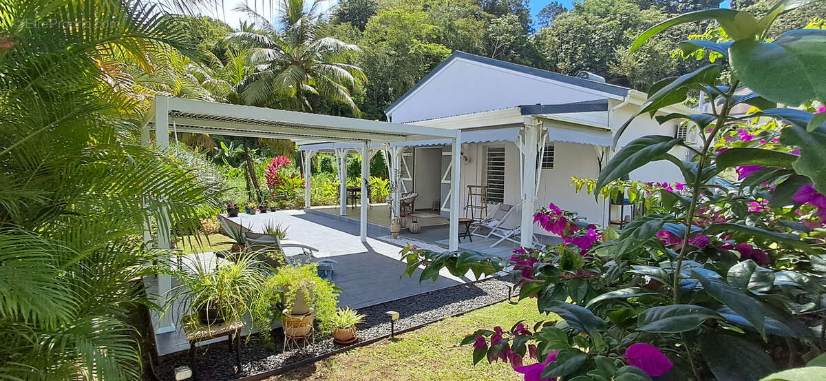 Maison à PETIT-BOURG