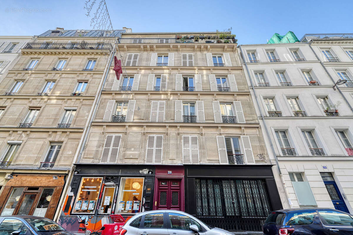 Appartement à PARIS-18E