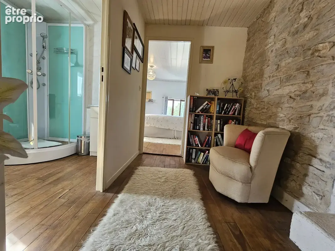 Une maison facile à vivre, avec un beau potentiel d'agrandissement - photo 10