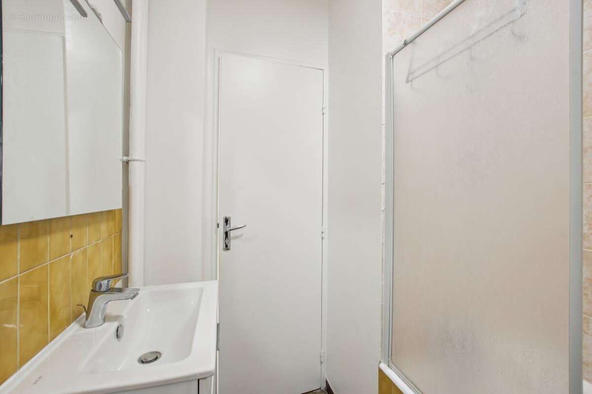 Appartement à PARIS-19E
