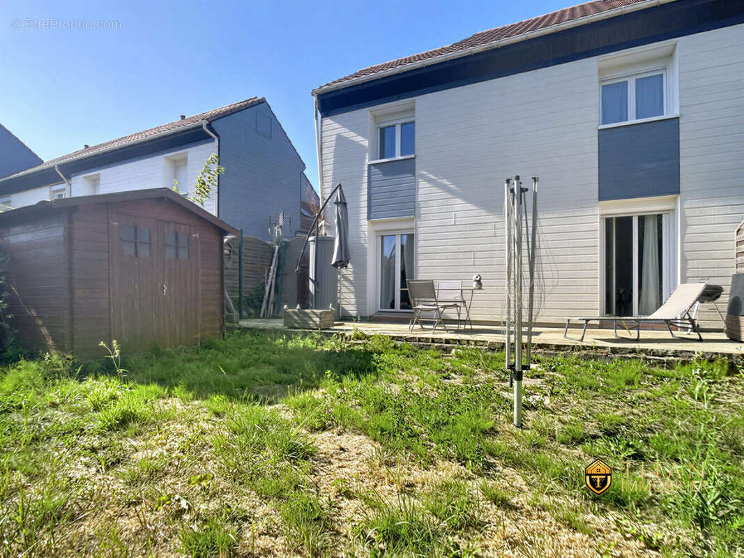 Maison 3 chambres, jardin, garage à Steene (59380) - Titan Immobilier 