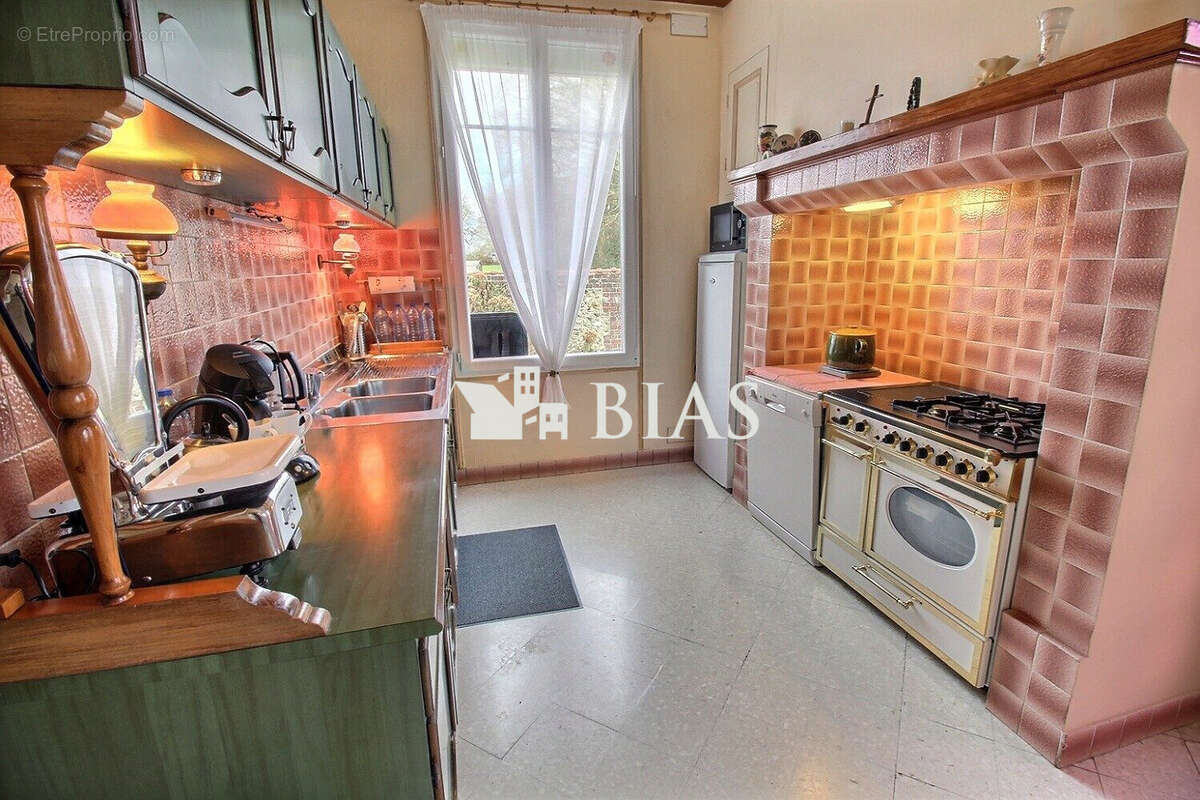 Maison à SAINT-GEORGES-DU-VIEVRE