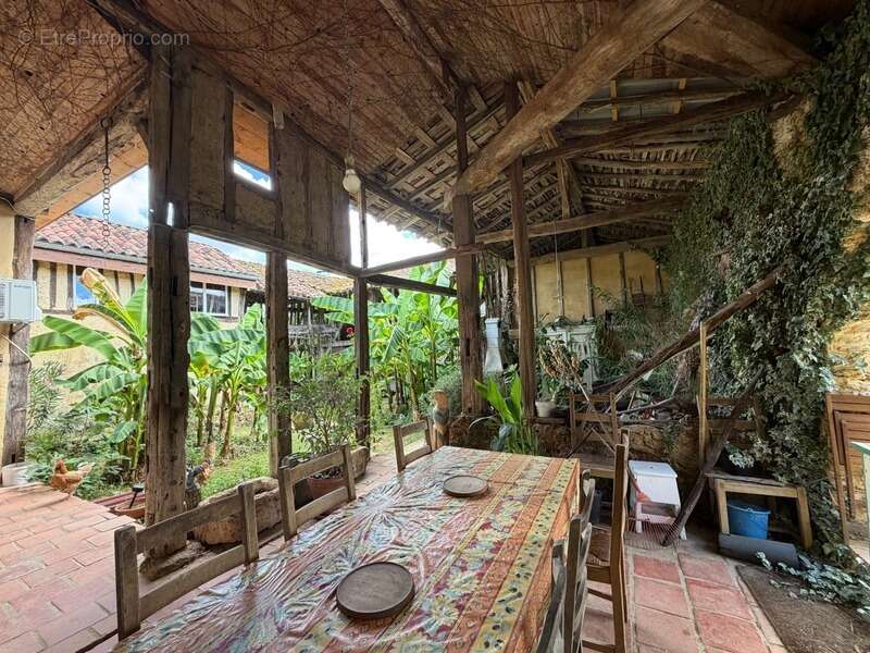 Domaine plein de charme de 250M2 avec dépendances, gîtes dans un écrin de verdure Proche de MONT DE MARSAN au HOUGA - photo 16