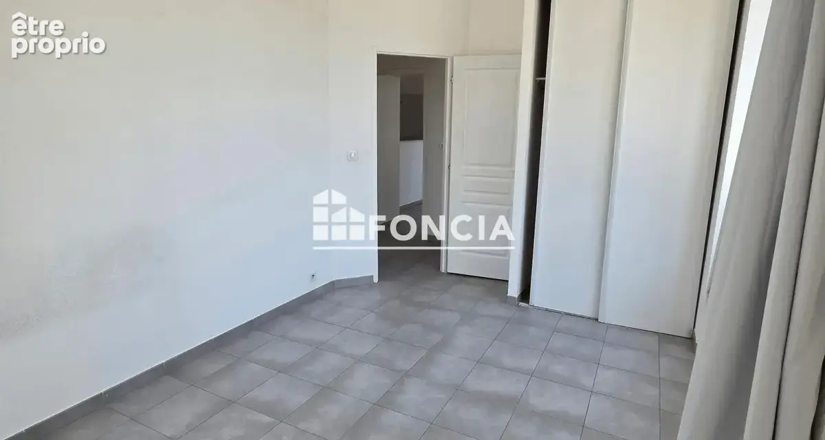 Valensole, très bel et spacieux appartement T3 de 70 m2 entièrement refait à neuf - photo 5