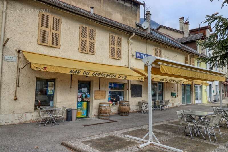 Murs - ensemble immobilier - commerce + F5 - photo 2