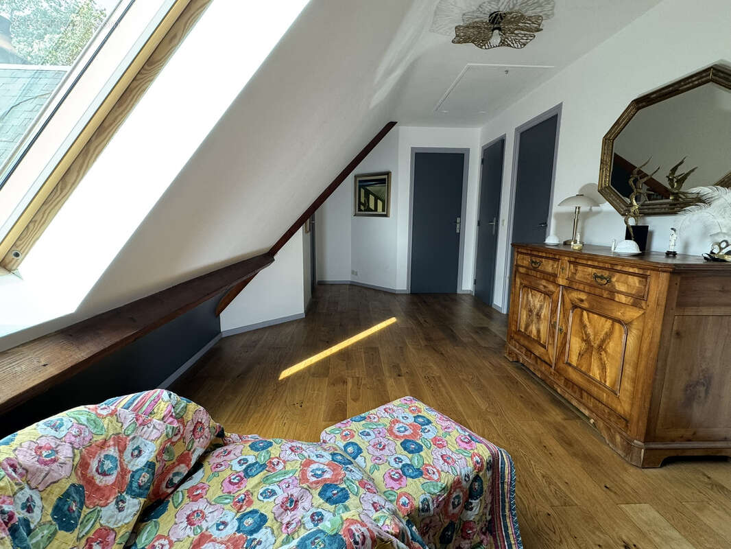 Maison à EQUEMAUVILLE