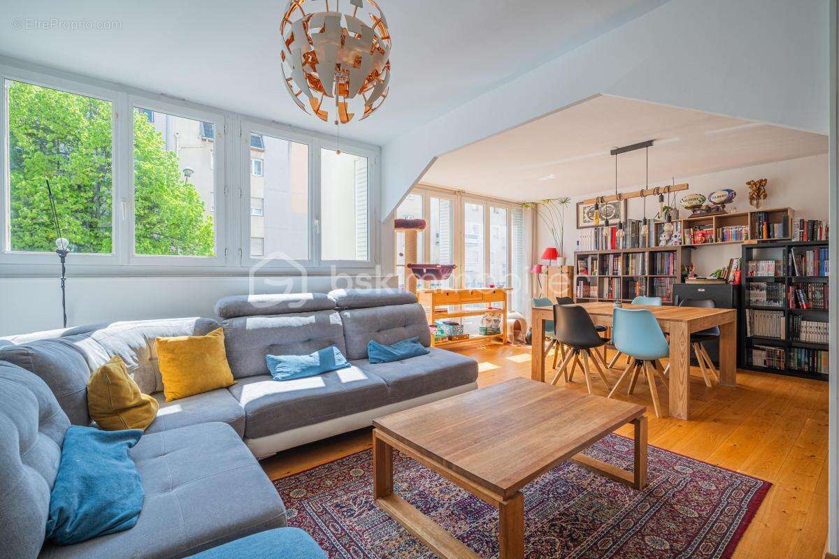 Appartement à FONTAINE