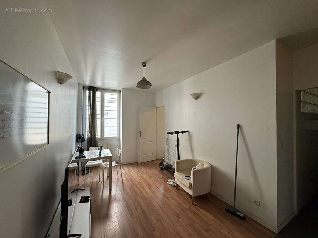 Appartement à AUBERVILLIERS