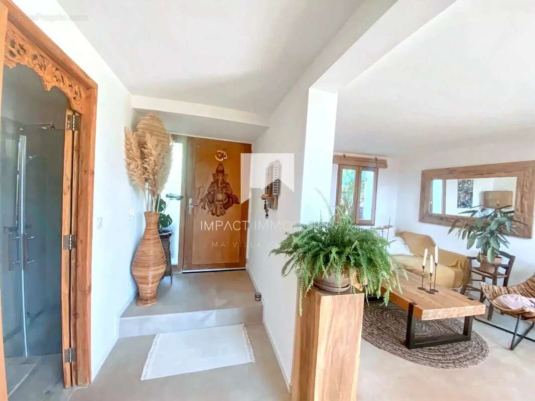 Maison à LA LONDE-LES-MAURES