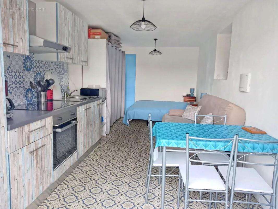 Appartement à SIX-FOURS-LES-PLAGES