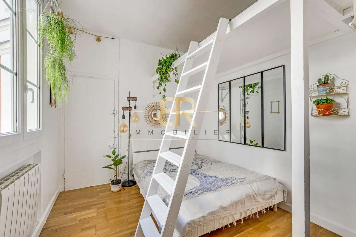 Appartement à PARIS-9E