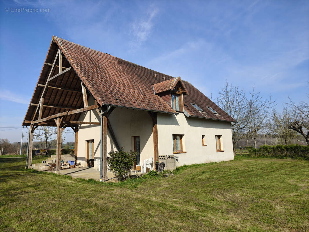 Maison à MONTREUIL-L'ARGILLE