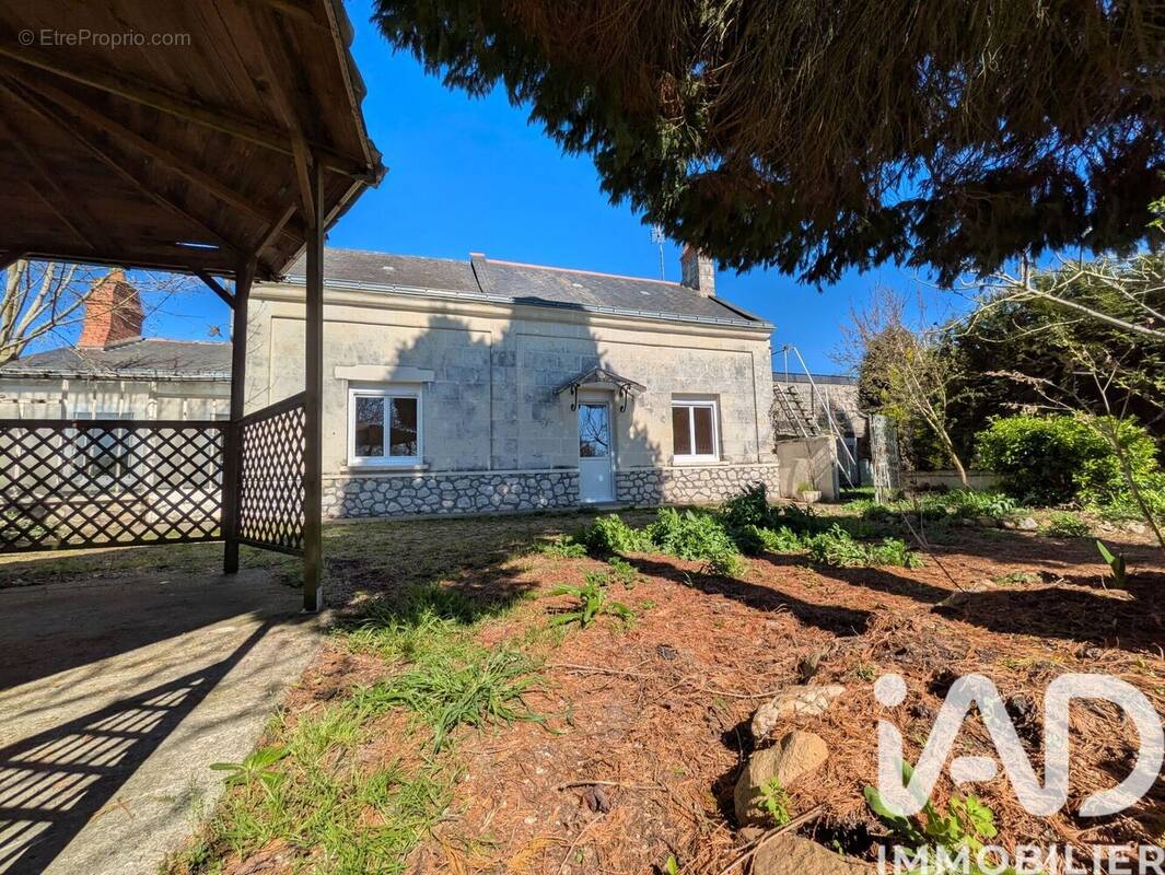 Photo 1 - Maison à NEUILLE