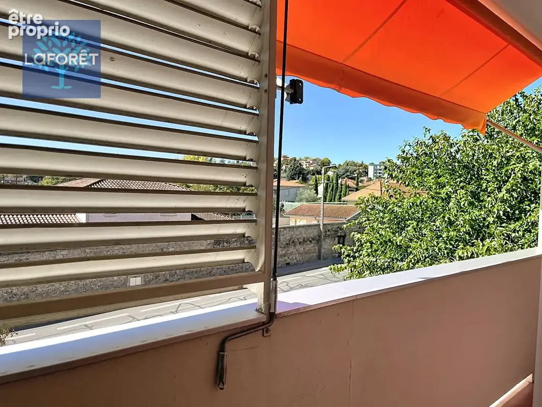 Appartement Saint Genis Laval 4 pièce(s) 65.7 m2 - photo 6