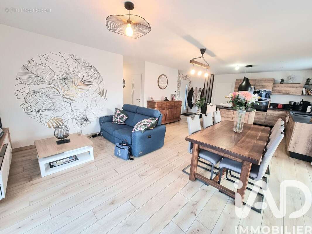 Photo 4 - Maison à SAINT-HILAIRE-LE-VOUHIS