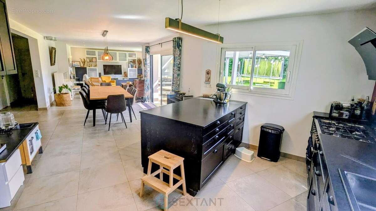 Maison à NOYAL-PONTIVY