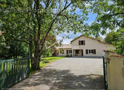 Maison à SAINT-GERVAIS-LES-TROIS-CLOCHERS