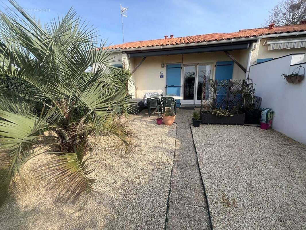 Maison en copro  Jard Sur Mer 2 pièce(s) 37.48m2 - photo 2