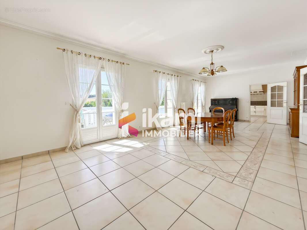 Maison 8 pièces de 212 m2 à Saligny 89100 - photo 5