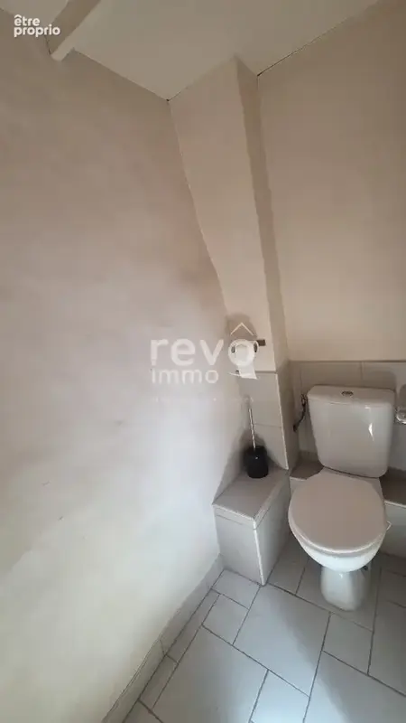 VENDEMIAN : MDV 58 M²,avec cour: bon etat, calme et cachet - photo 7