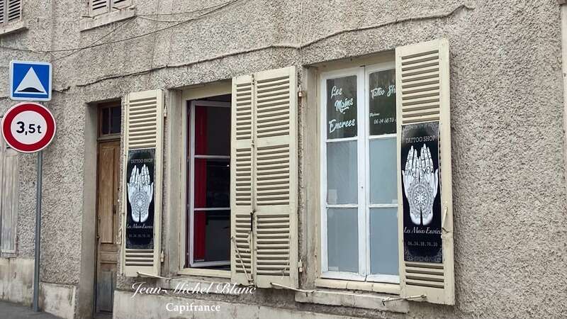 Commerce à VERNAISON