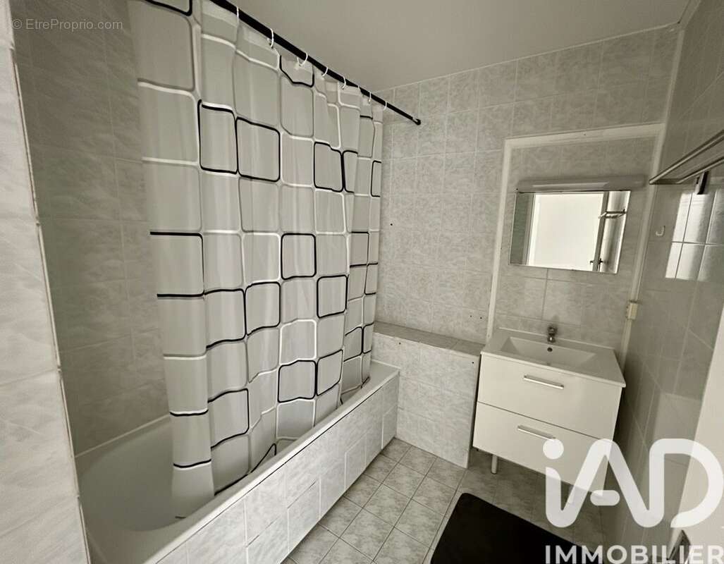 Photo 6 - Appartement à SAINT-PIERRE-LES-ELBEUF