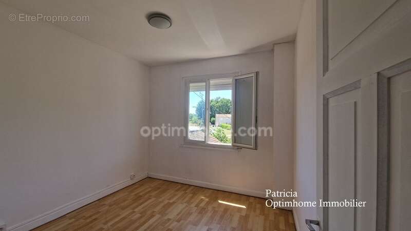 Maison à vendre 10 pièces PINEUILH (33) - photo 3