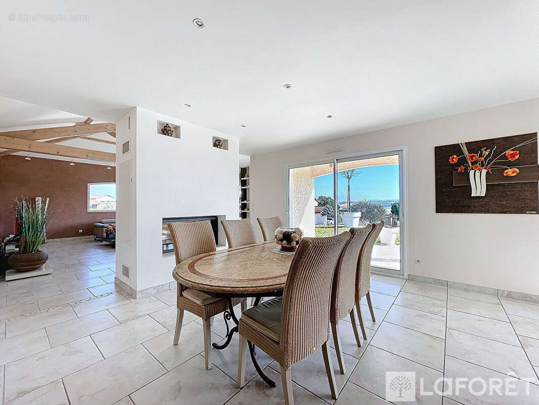 Maison à BOURGOIN-JALLIEU