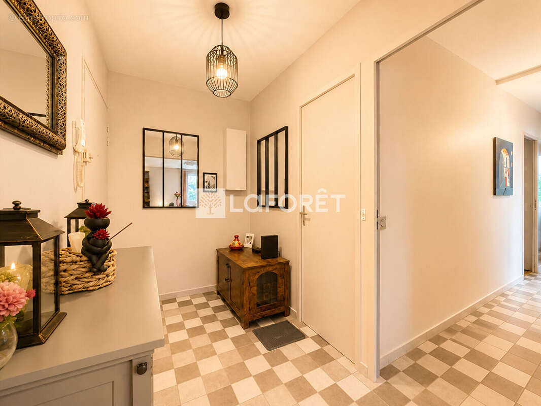 Appartement La Ravoire 5 pièce(s) 101 m2 - photo 11