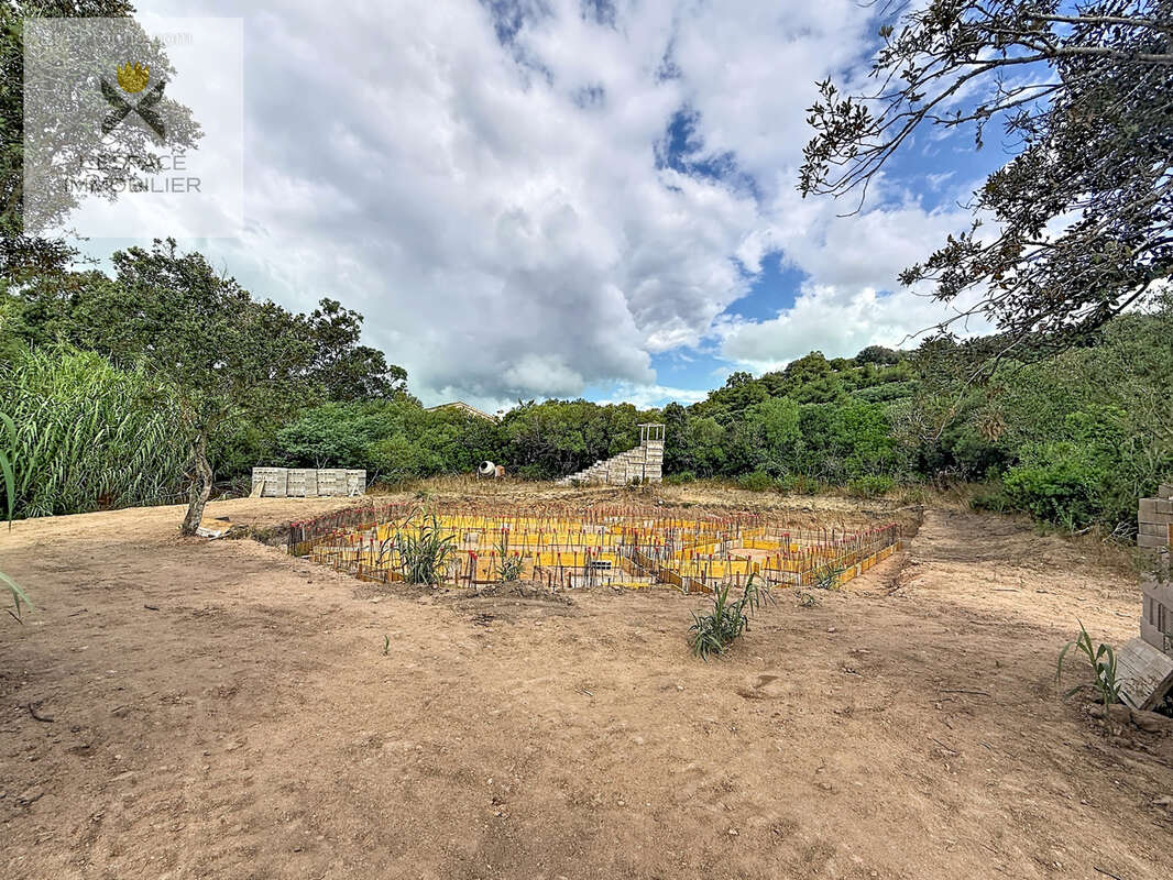 À vendre   Terrain avec permis purgé et villa en cours de construction   Bonifacio - photo 3